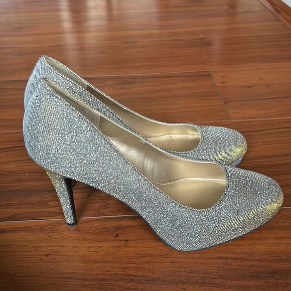 Fion Night Heels - Picture 4 of 5